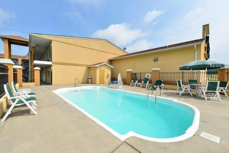 Quality Inn & Suites Cartersville Extérieur photo